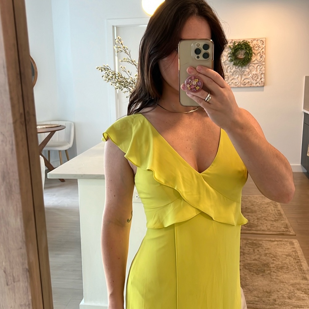 BCBG Maxazria yellow dress. Size 02